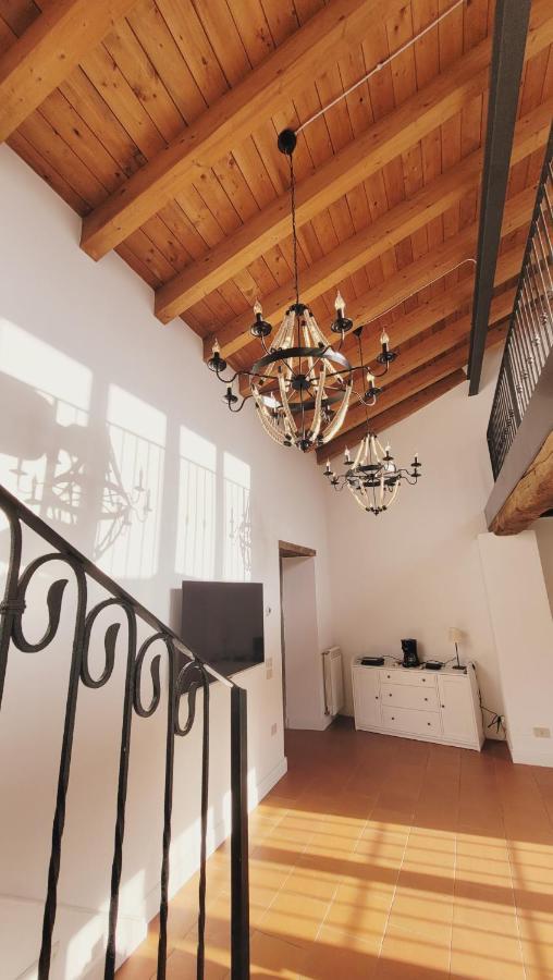 Charmerooms Villa Moroni La Depandance สเตซซาโน ภายนอก รูปภาพ